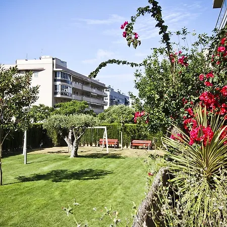 Rosa Sensat Planet Costa Dorada * Salou
